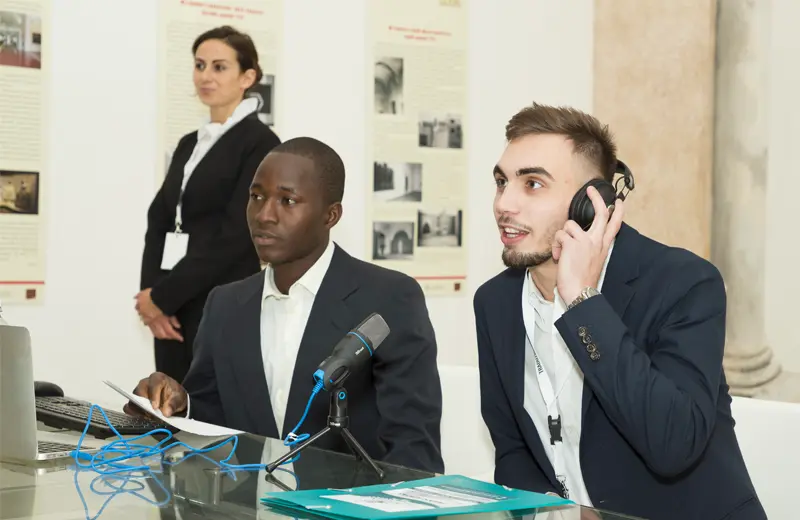 Interpretariato di trattativa a Verbania per meeting B2B